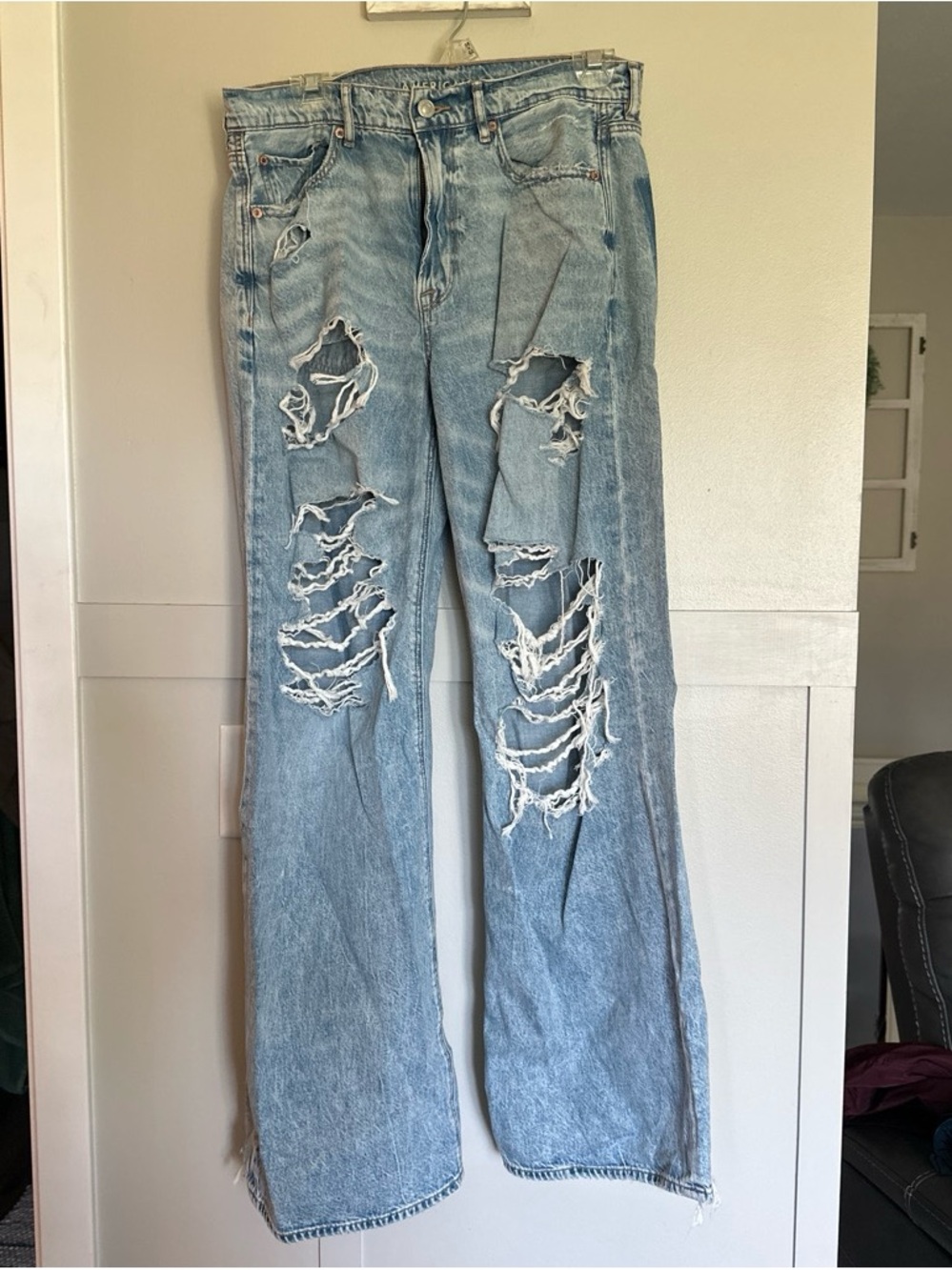 American Eagle Light Blue Distressed Women’s Jeans High-Rise Baggy Wide Leg